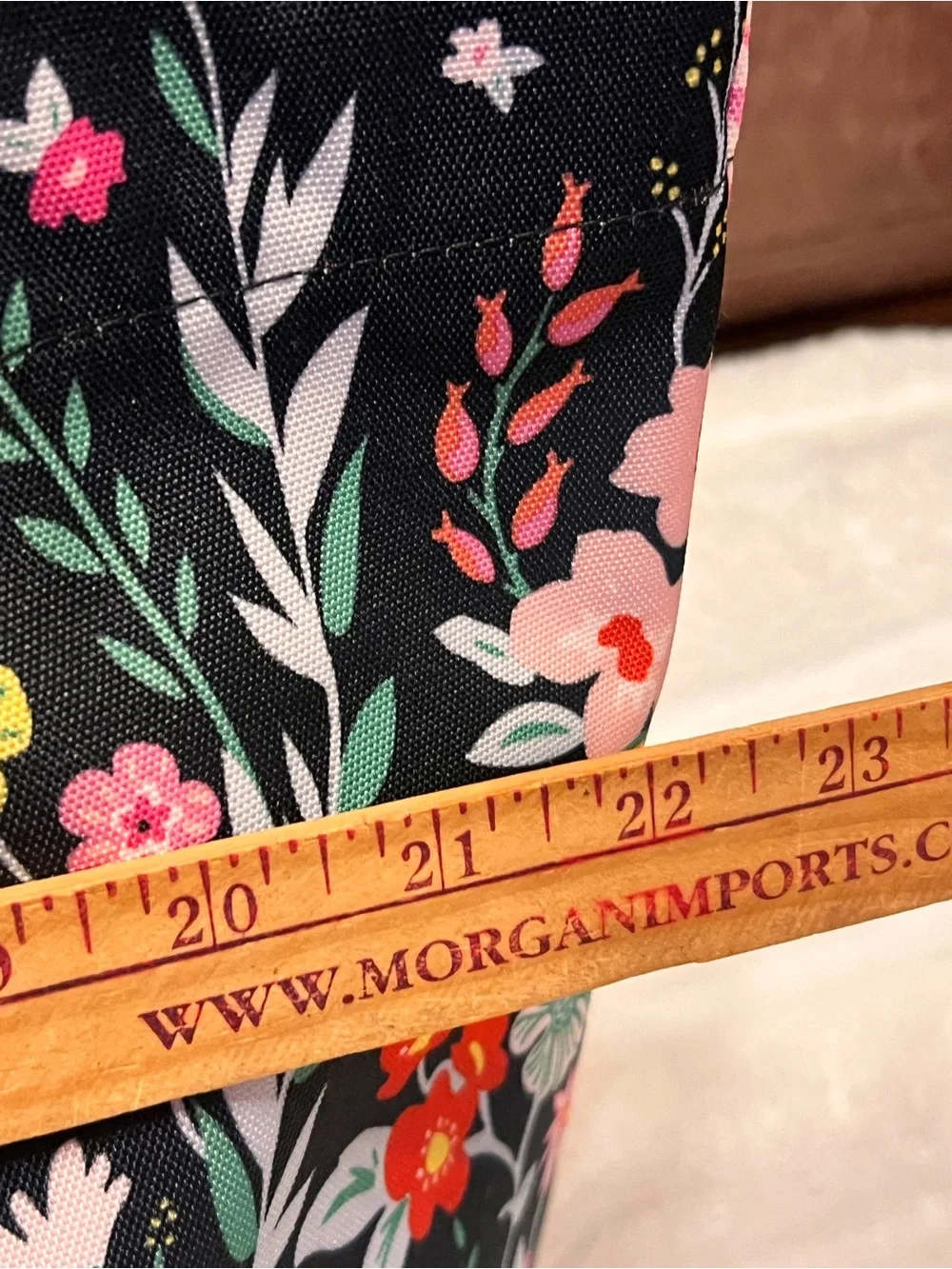 Vera Bradley NWOT  Floral tangerines  with Pink & tangerine Flowers large  tote